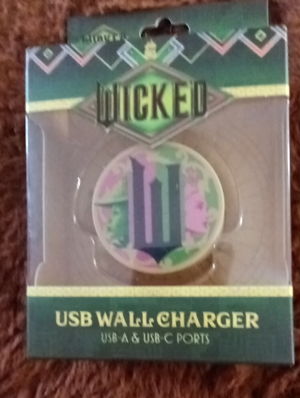 Wicked Witch USB Phone Charger Hub